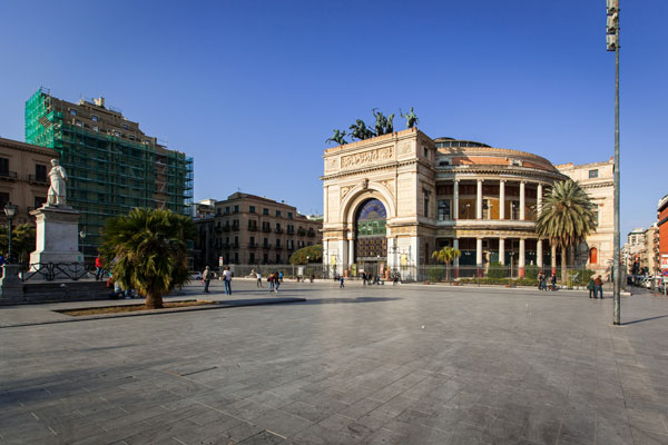 Teatro Politeama Palermo B&B
